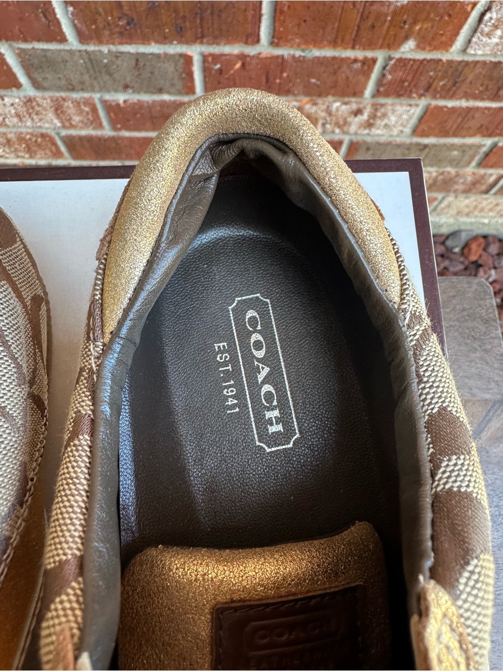 Coach Mable Signature C Gold Metallic Sneakers Size 10M w/ Box - Picture 7 of 16